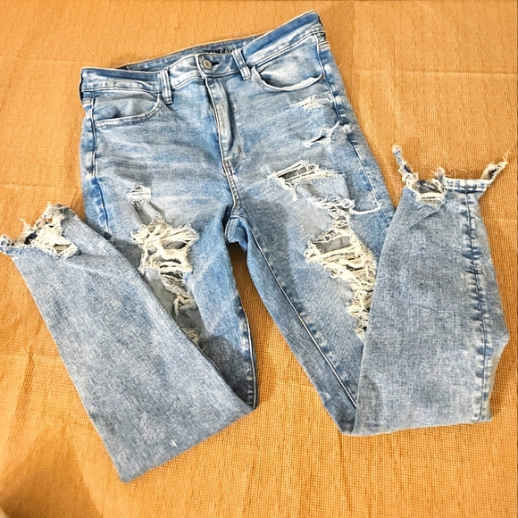 American Eagle Outfitters Denim - American Eagle Outfitters Super Hi Rise Jegging destroyed next level strecth 12S